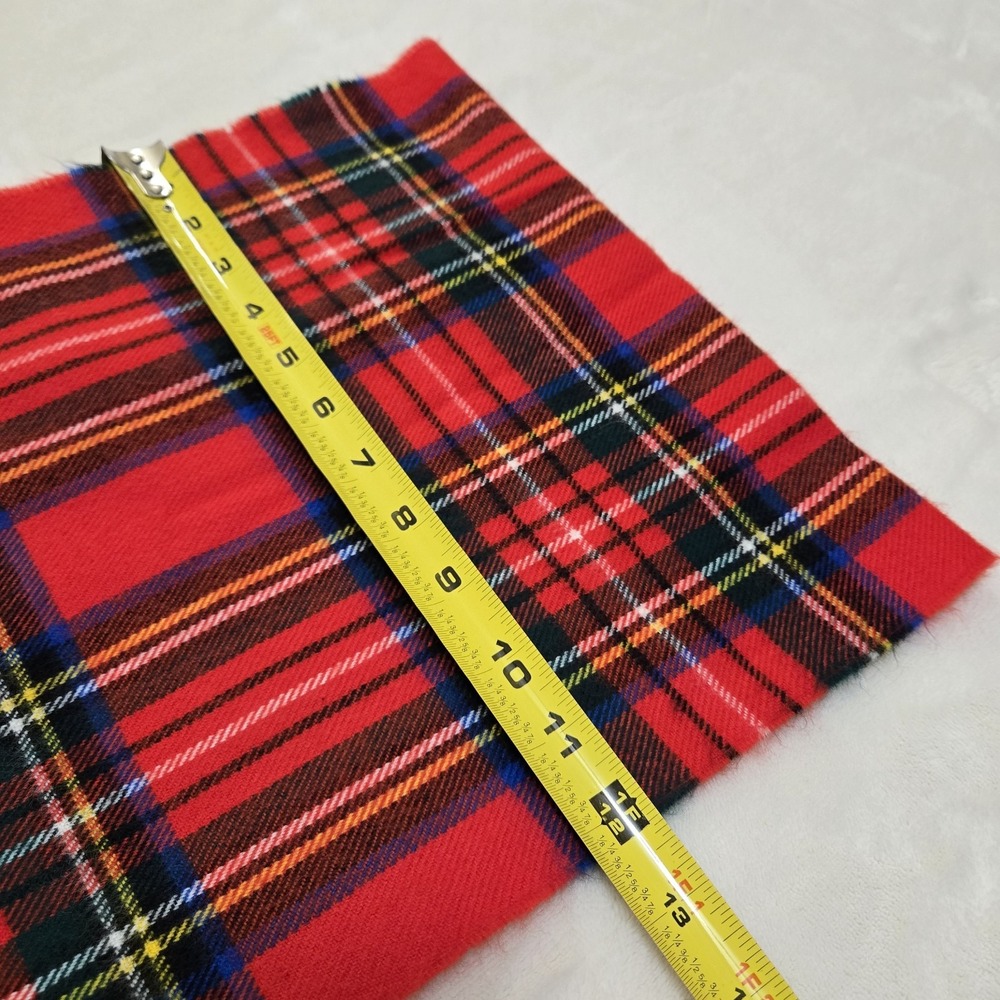 Better Than Cashmere Brand Red Tartan Old Money Classic Fringe Preppy Acrylic - Picture 7 of 7
